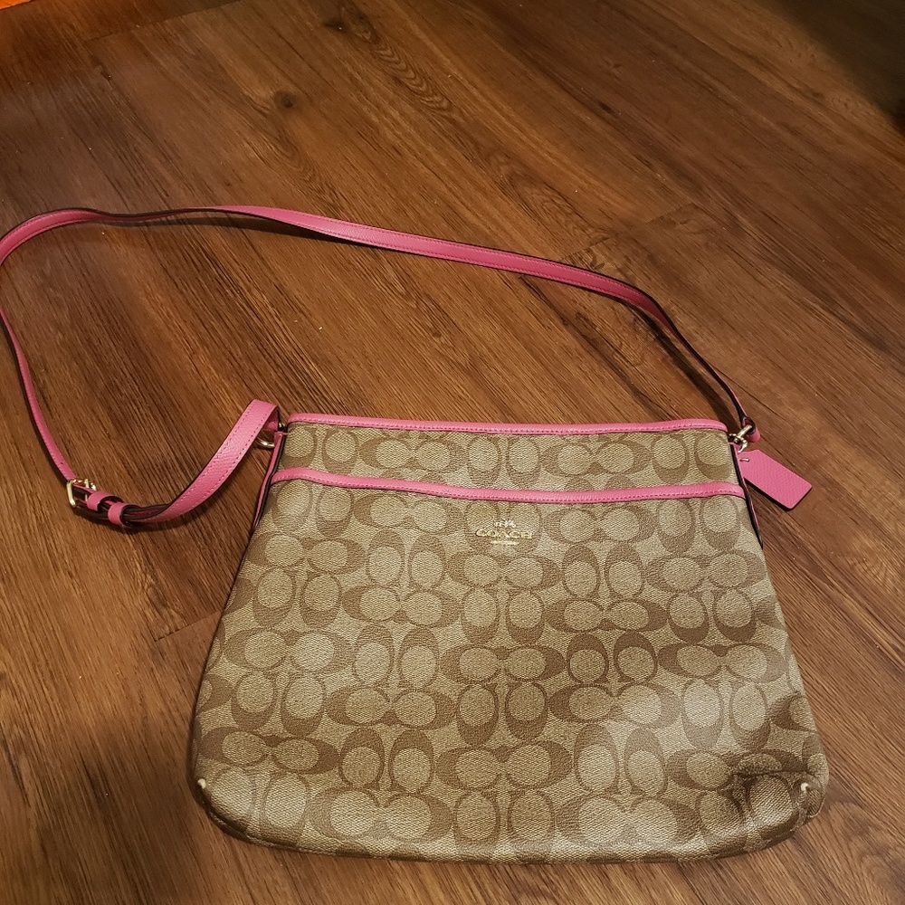 Tan/ hot pink coach crossbody